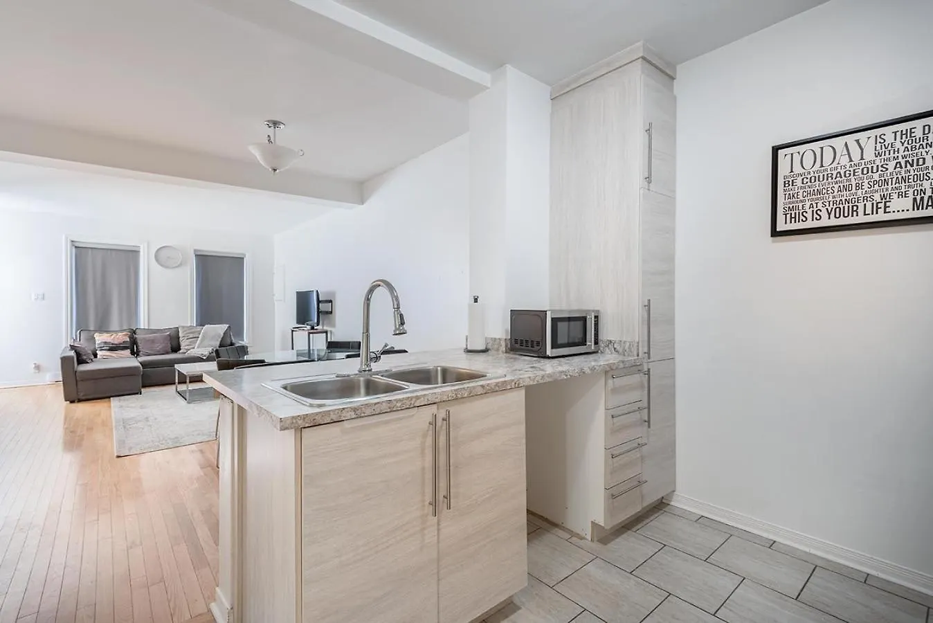Appartement Aaa Location Condo & Free Parking Montréal Canada